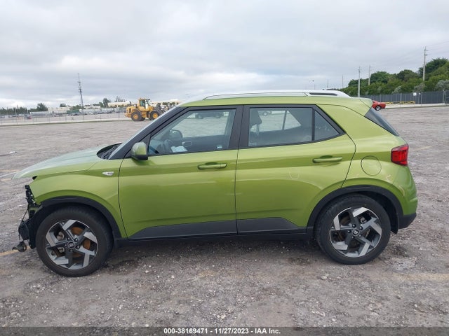 2021 HYUNDAI VENUE SEL VIN: KMHRC8A38MU070801
