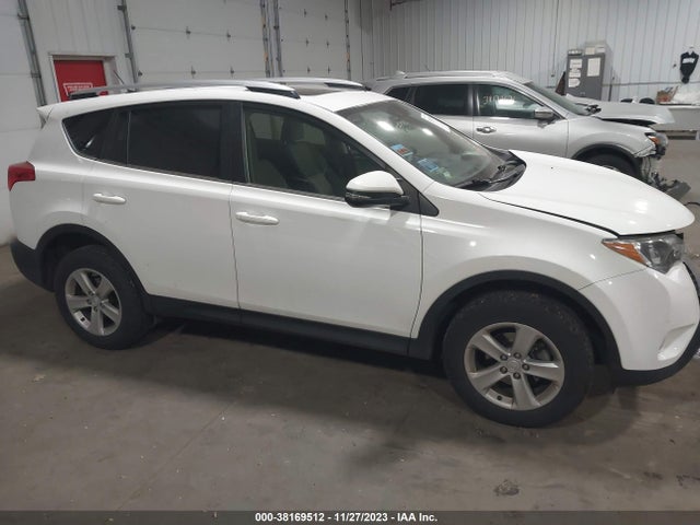 2014 TOYOTA RAV4 XLE VIN: JTMRFREV7ED083683