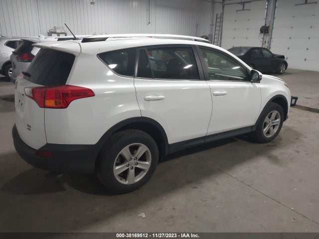 2014 TOYOTA RAV4 XLE VIN: JTMRFREV7ED083683
