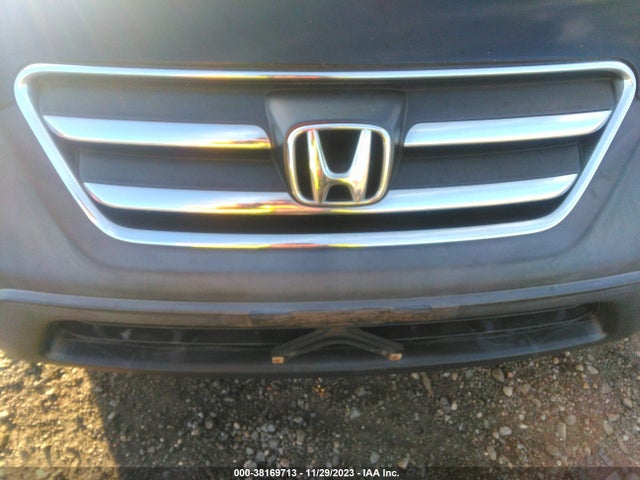 2005 HONDA CR-V EX VIN: SHSRD78895U330591