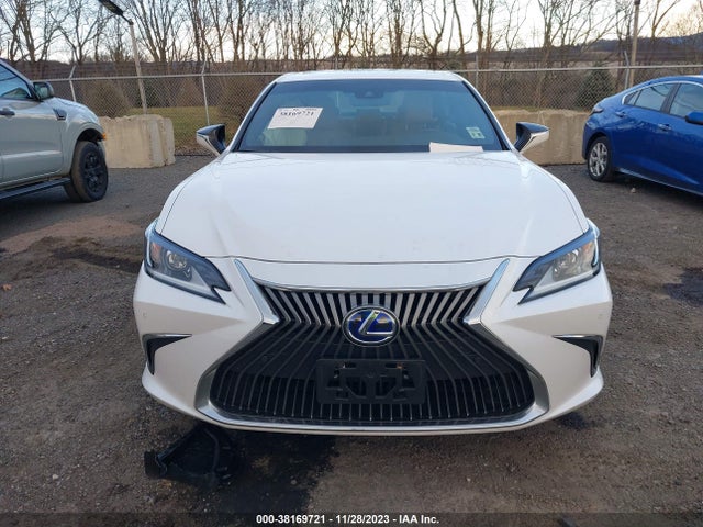 Lexus ES 300H 2021 58ADA1C10MU004299 Image 12