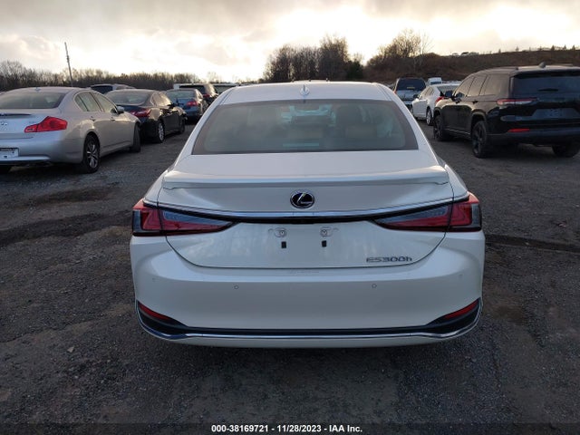 Lexus ES 300H 2021 58ADA1C10MU004299 Image 16