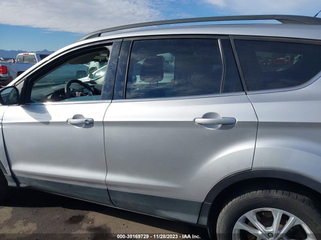 2017 FORD ESCAPE SE VIN: 1FMCU0GD1HUB82737