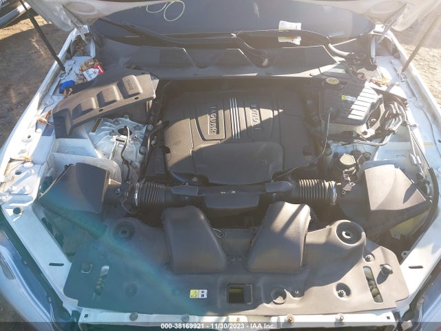 2011 JAGUAR XJ SAJWA2GB7BLV17468 Photo 9