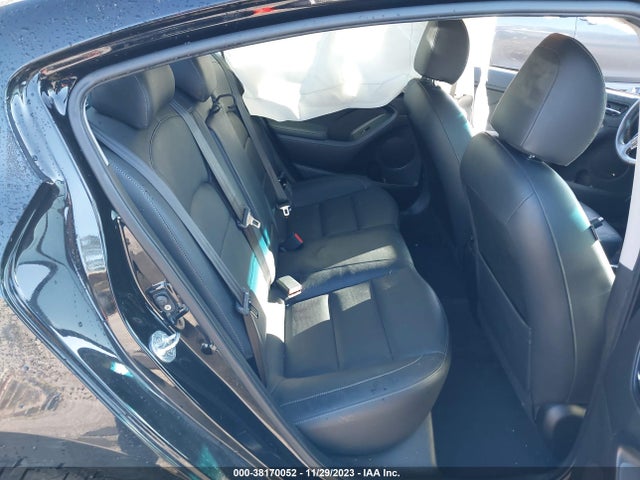 2017 KIA FORTE EX VIN: 3KPFL4A89HE004967