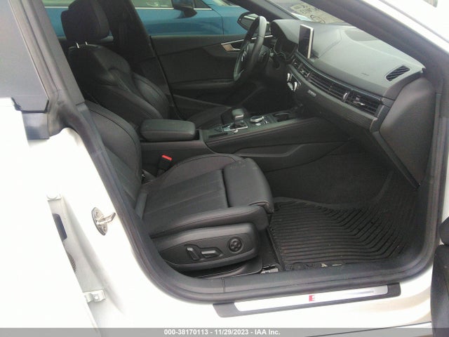 WAUFNCF55JA092389 Audi A5 2.0t Premium