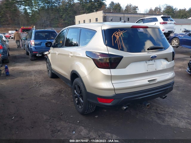 Ford ESCAPE SE 2017 1FMCU9GD3HUA84068 Image 3