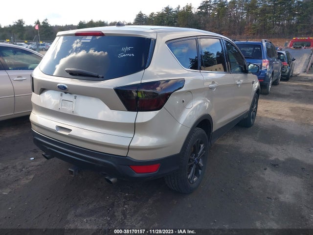 Ford ESCAPE SE 2017 1FMCU9GD3HUA84068 Image 4