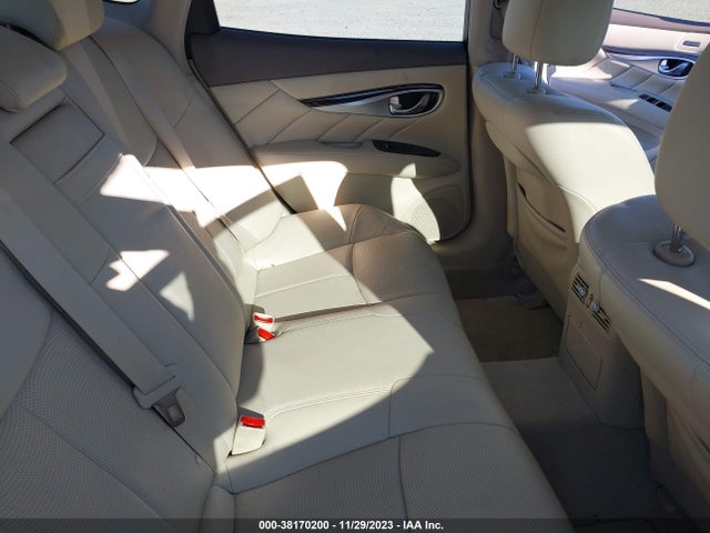 2015 INFINITI Q70 3.7 VIN: JN1BY1APXFM541595