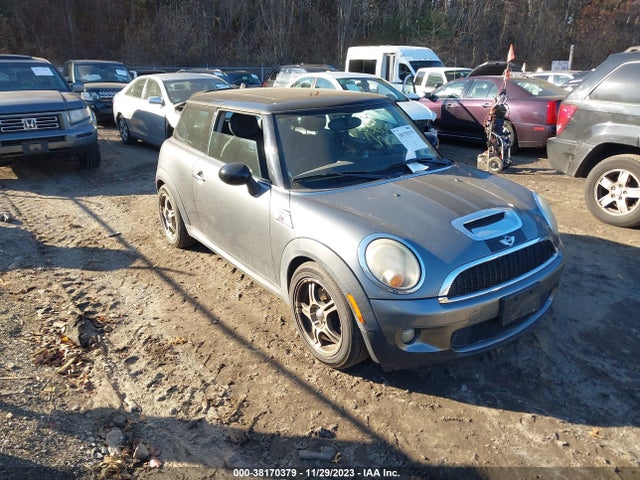 2009 MINI COOPER S WMWMF73569TW83363 Photo 0