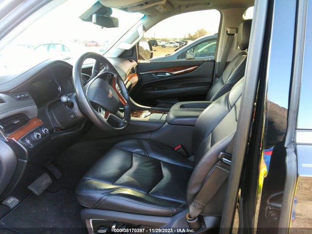 1GYS4BKJ3KR250940 Cadillac Escalade Luxury