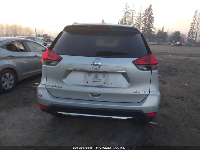 5N1AT2MV2KC765513 Nissan Rogue Sl