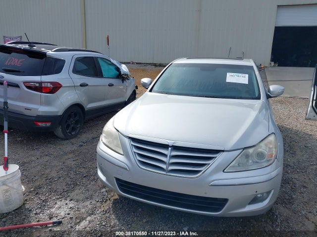 2009 HYUNDAI GENESIS 4.6 VIN: KMHGC46F19U040453