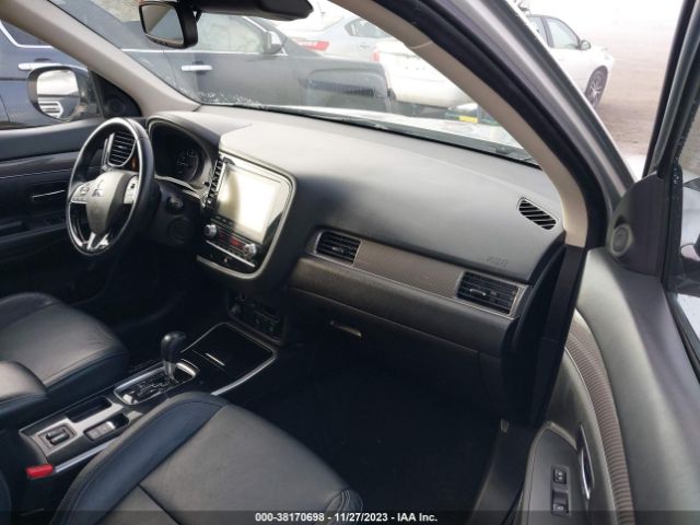 2020 MITSUBISHI OUTLANDER JA4AD3A33LZ020952 Photo 4