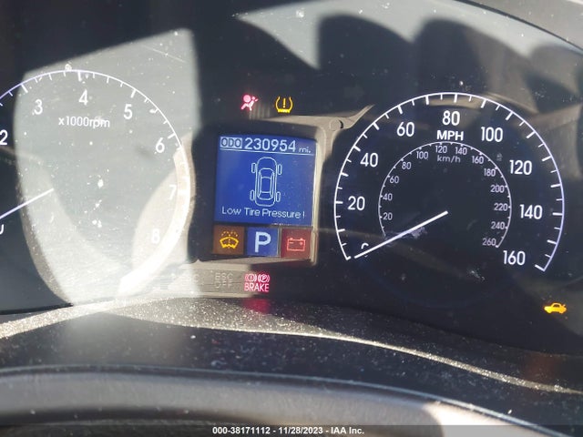 2012 HYUNDAI GENESIS 3.8 VIN: KMHGC4DD2CU197143