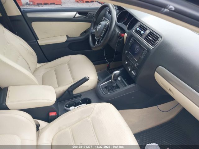 3VWD07AJ7FM353646 Volkswagen Jetta 1.8t Se