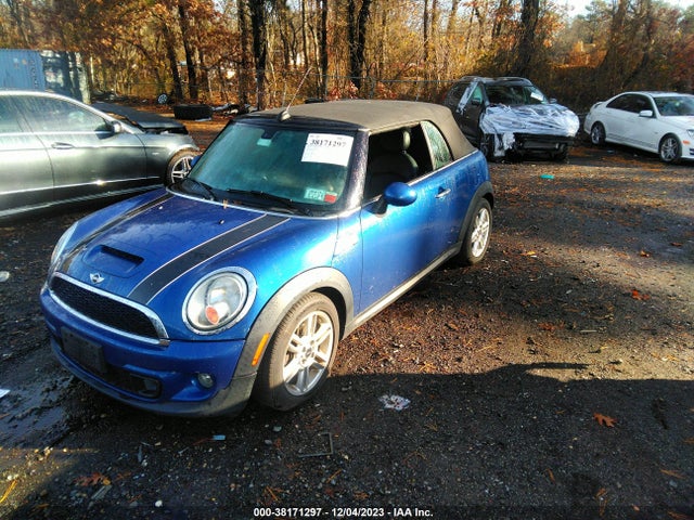 2015 MINI CONVERTIBLE WMWZP3C59FT708151 Photo 1