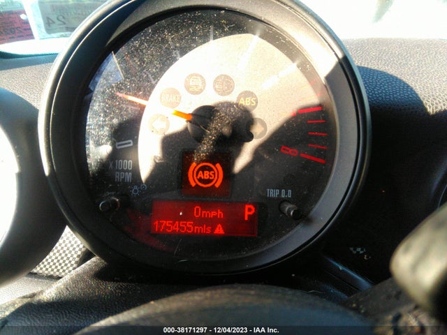 2015 MINI CONVERTIBLE WMWZP3C59FT708151 Photo 6