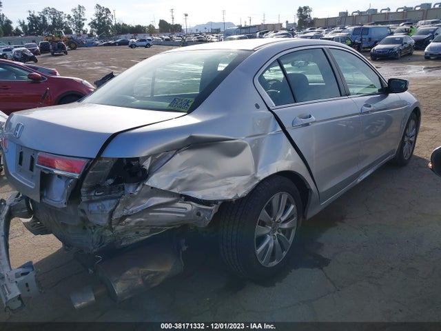 2011 HONDA ACCORD 2.4 EX VIN: 1HGCP2F7XBA122923