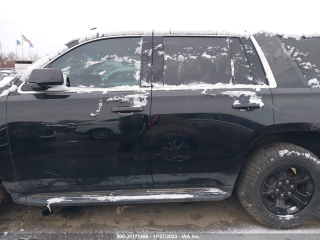 Chevrolet Tahoe Commercial 2019 1GNLCDEC1KR292438 Image 14