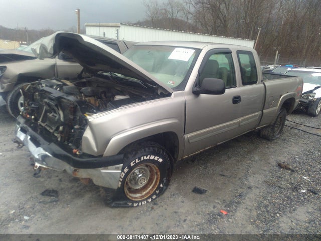 2003 CHEVROLET SILVERADO 1500 LS VIN: 2GCEK19T231134455