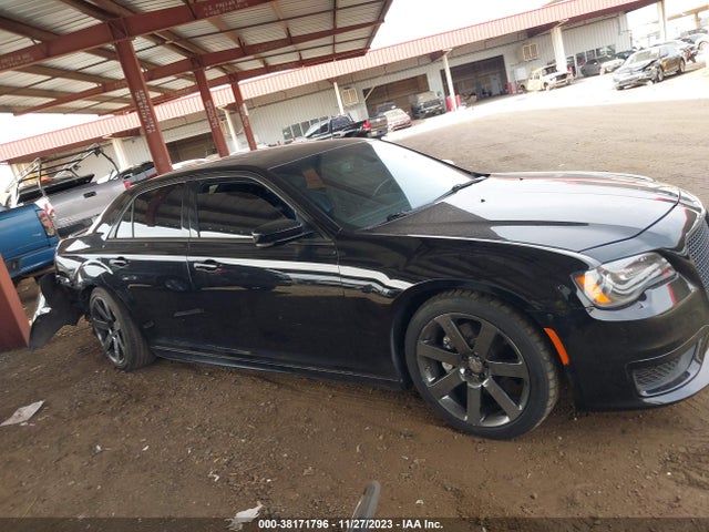 2013 CHRYSLER 300 SRT8 VIN: 2C3CCAFJ0DH518593