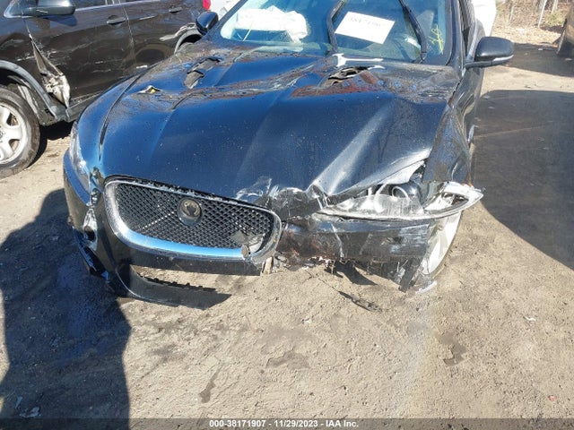 2014 JAGUAR XF SAJWA0JH4EMU18378 Photo 5
