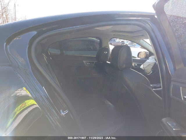 2014 JAGUAR XF SAJWA0JH4EMU18378 Photo 7