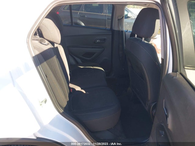 Chevrolet TRAX LS 2019 3GNCJKSB3KL398662 Image 8