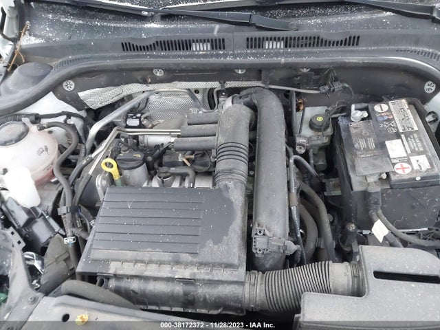 3VWDB7AJ7JM241206 Volkswagen Jetta 1.4t Se/1.4t Wolfsburg Edition