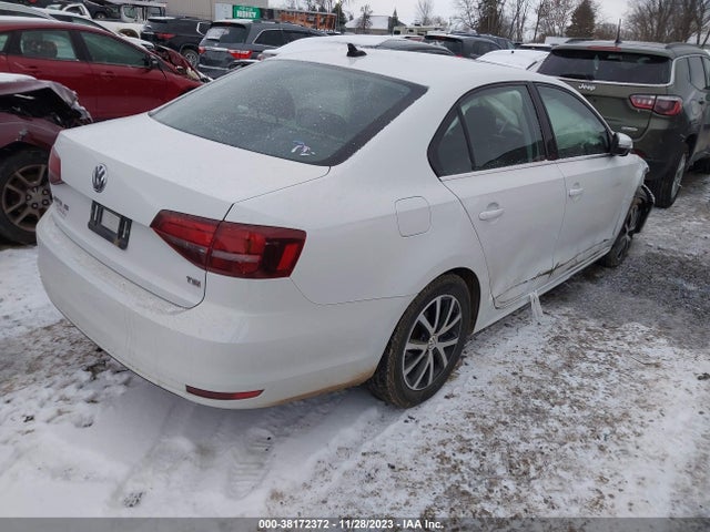 3VWDB7AJ7JM241206 Volkswagen Jetta 1.4t Se/1.4t Wolfsburg Edition