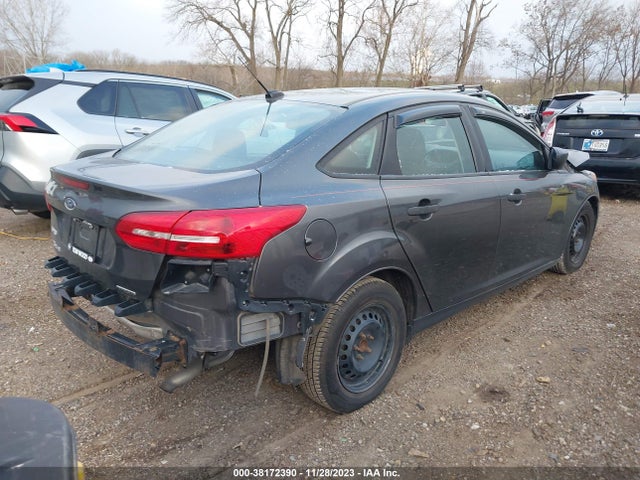 Ford FOCUS S 2016 1FADP3E24GL343241 Image 4