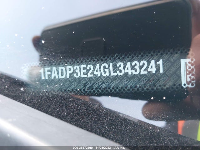 Ford FOCUS S 2016 1FADP3E24GL343241 Image 9