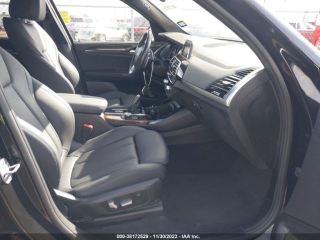 2019 BMW X3 5UXTR7C55KLF25447 Photo 4