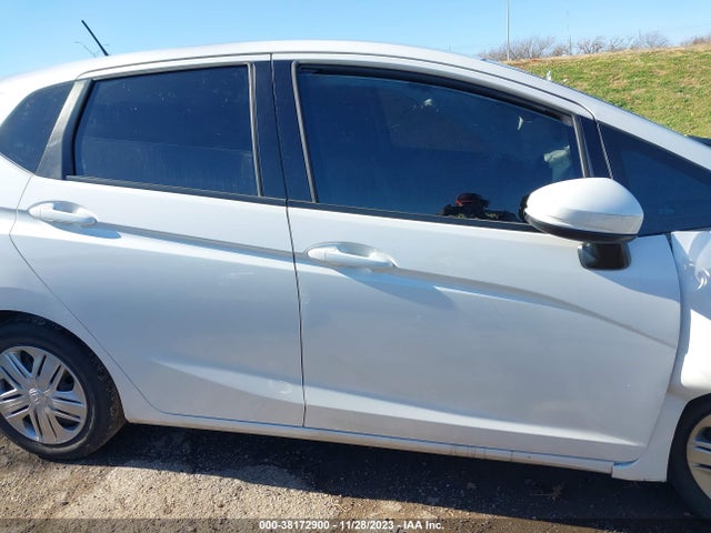 Honda FIT LX 2019 3HGGK5H42KM736355 Image 13