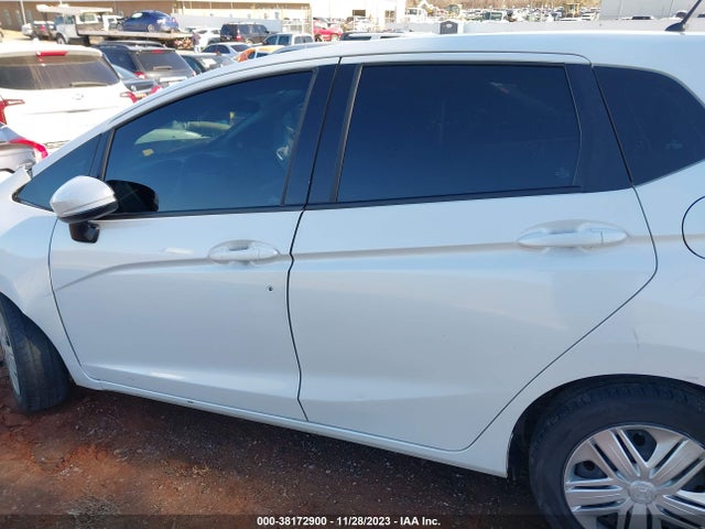 Honda FIT LX 2019 3HGGK5H42KM736355 Image 14