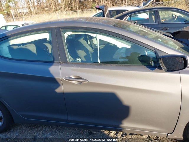 2014 HYUNDAI ELANTRA SE VIN: 5NPDH4AE0EH465321
