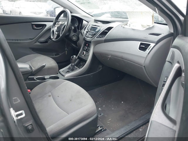 2014 HYUNDAI ELANTRA SE VIN: 5NPDH4AE0EH465321