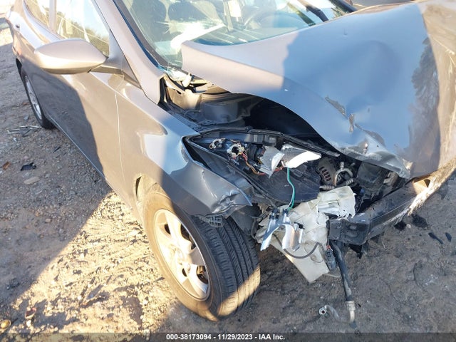 2014 HYUNDAI ELANTRA SE VIN: 5NPDH4AE0EH465321