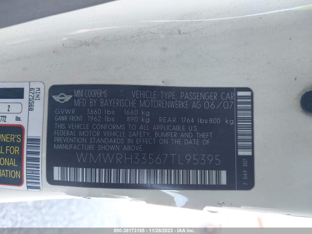 2007 MINI COOPER S WMWRH33567TL95395 Photo 8