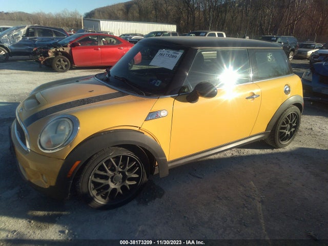 2009 MINI COOPER S WMWMF73559TT94068 Photo 1