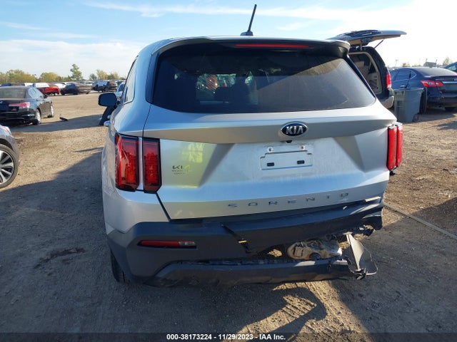 2021 KIA SORENTO LX VIN: 5XYRG4LC8MG067140