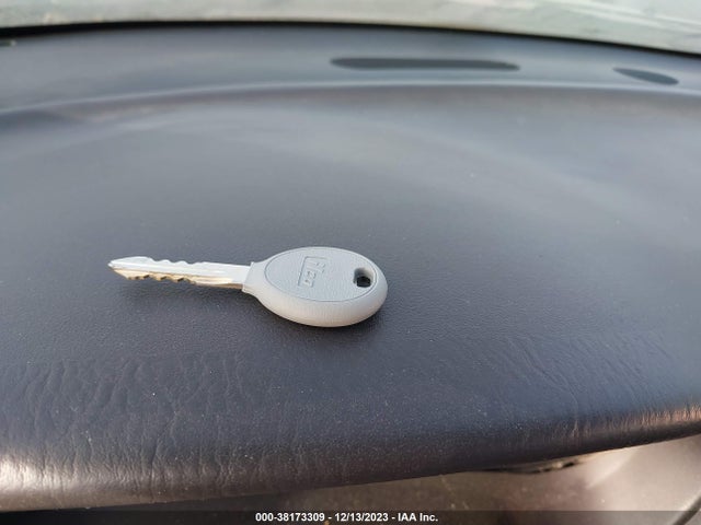 2000 CHRYSLER CONCORDE LXI VIN: 2C3HD36J0YH439672