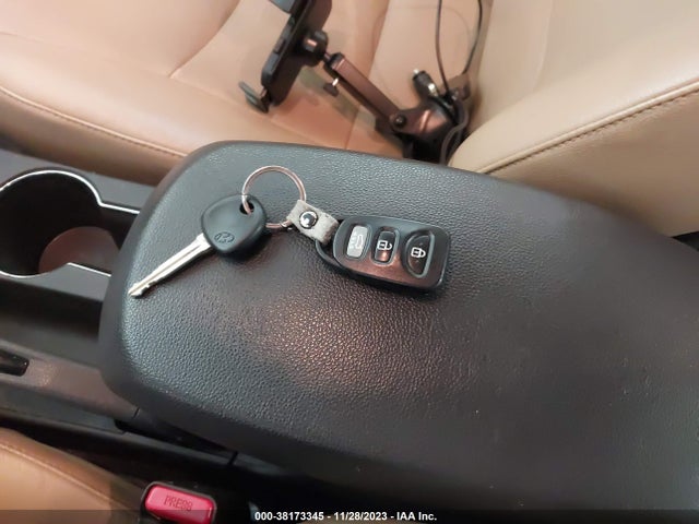 2013 HYUNDAI ELANTRA LIMITED VIN: 5NPDH4AE2DH203914
