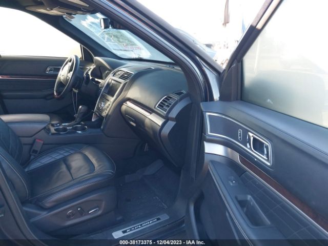 1FM5K8HT0HGD83224 Ford Explorer Platinum