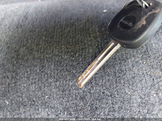 2001 LEXUS RX JTJGF10U610092915 Photo 10