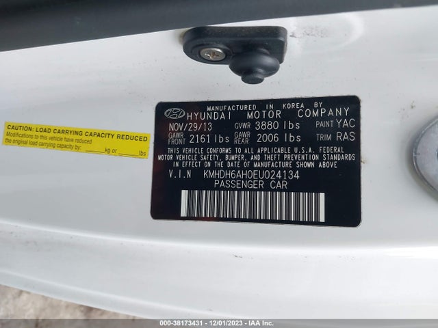2014 HYUNDAI ELANTRA VIN: KMHDH6AH0EU024134