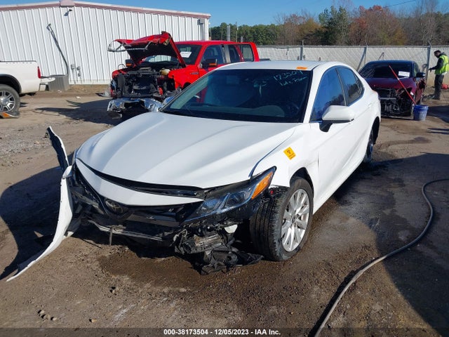Toyota CAMRY LE 2020 4T1C11AK7LU364618 Image 6