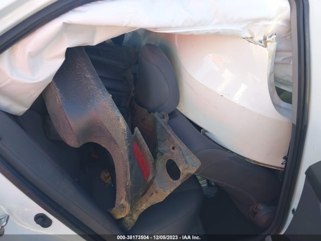 Toyota CAMRY LE 2020 4T1C11AK7LU364618 Image 8