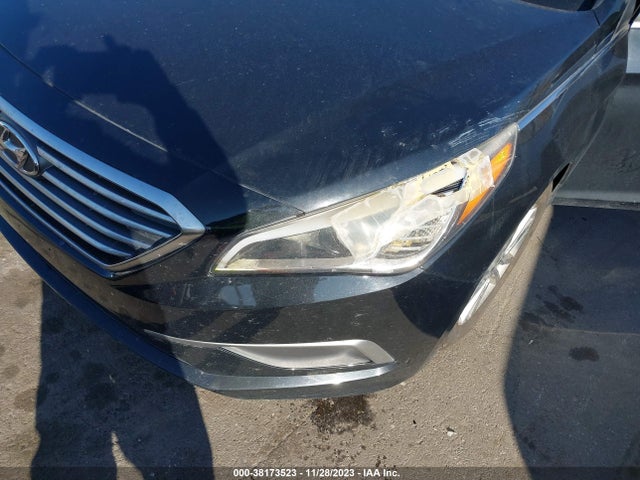 Hyundai SONATA SE 2017 5NPE24AF4HH456334 Image 18
